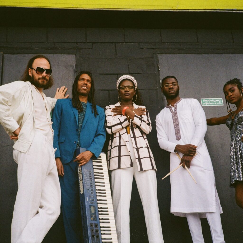 RED LIGHT JAZZ 2026 ARP FRIQUE & THE FAMILY